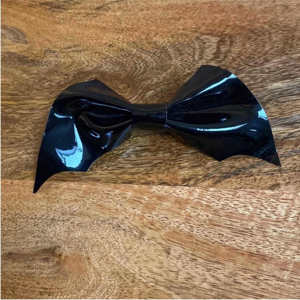 Handmade Vinyl Black Gothic Gothic Bat Hair Clip